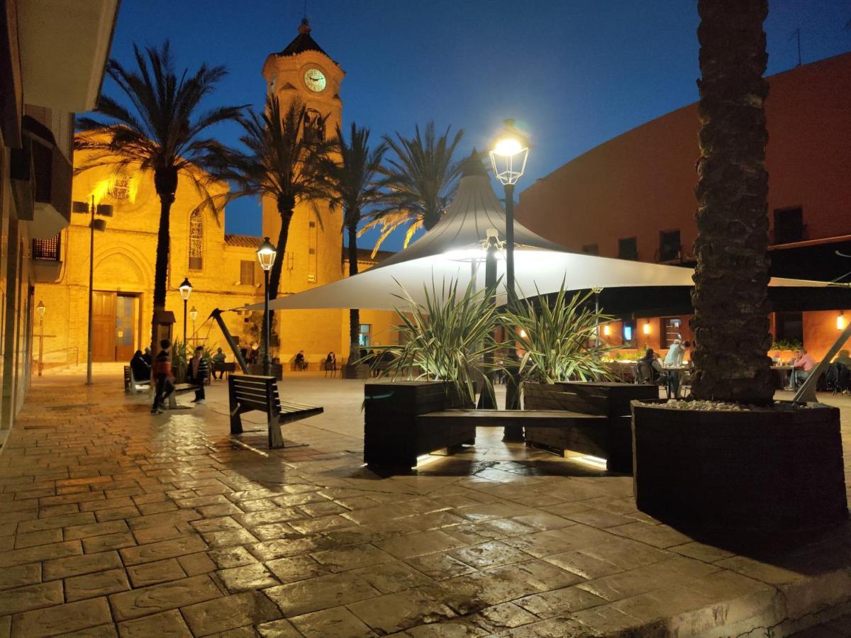 Apartamento Plaza De La Iglesia Deltebre Exteriör bild
