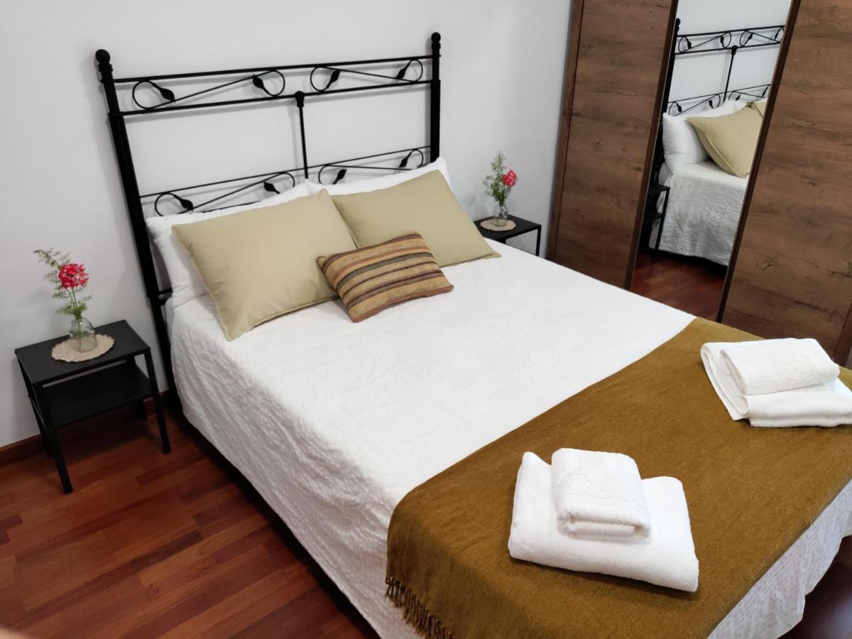 Apartamento Plaza De La Iglesia Deltebre Exteriör bild