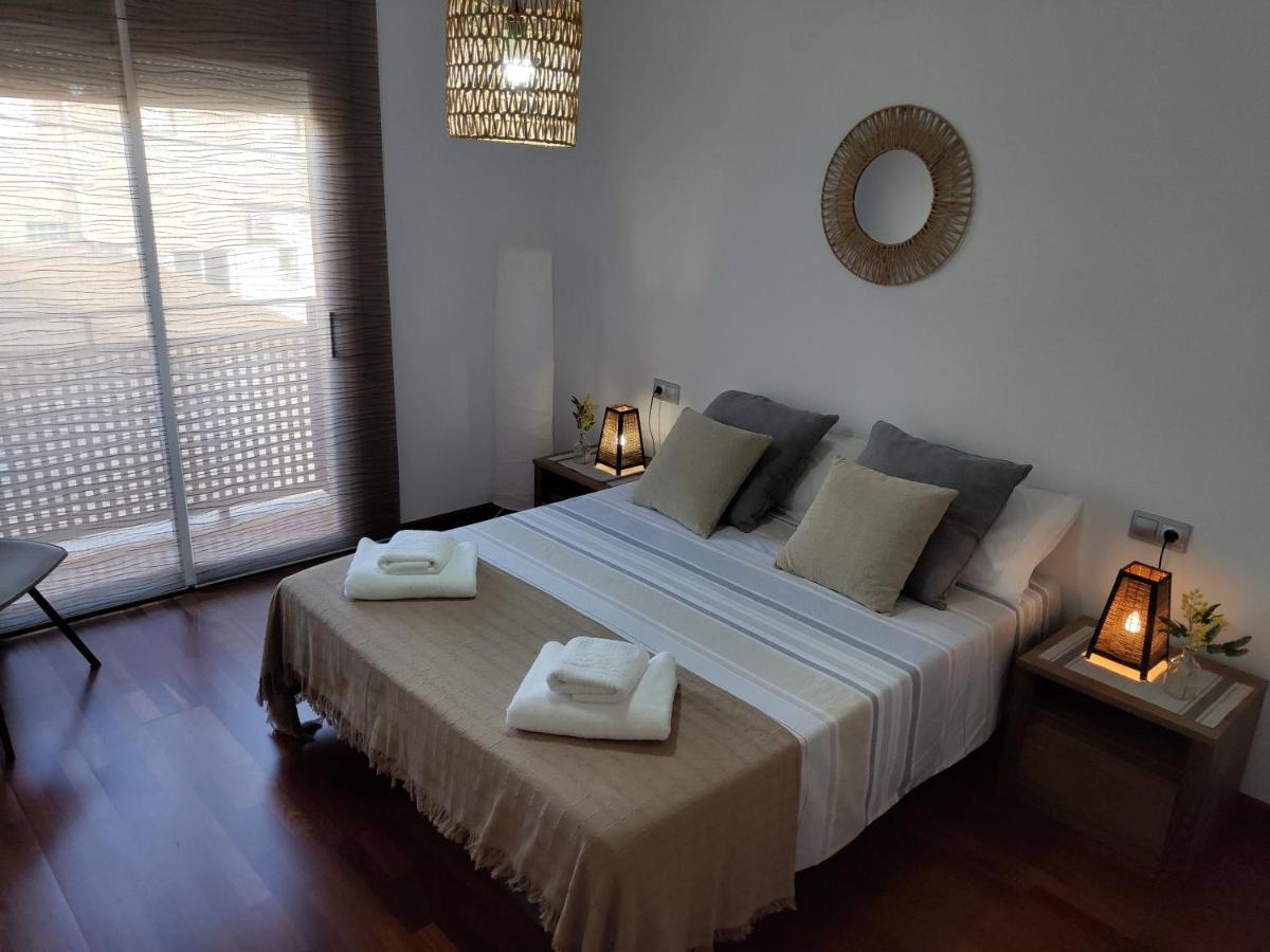 Apartamento Plaza De La Iglesia Deltebre Exteriör bild
