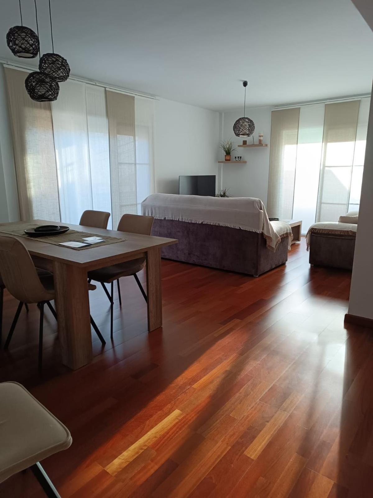 Apartamento Plaza De La Iglesia Deltebre Exteriör bild