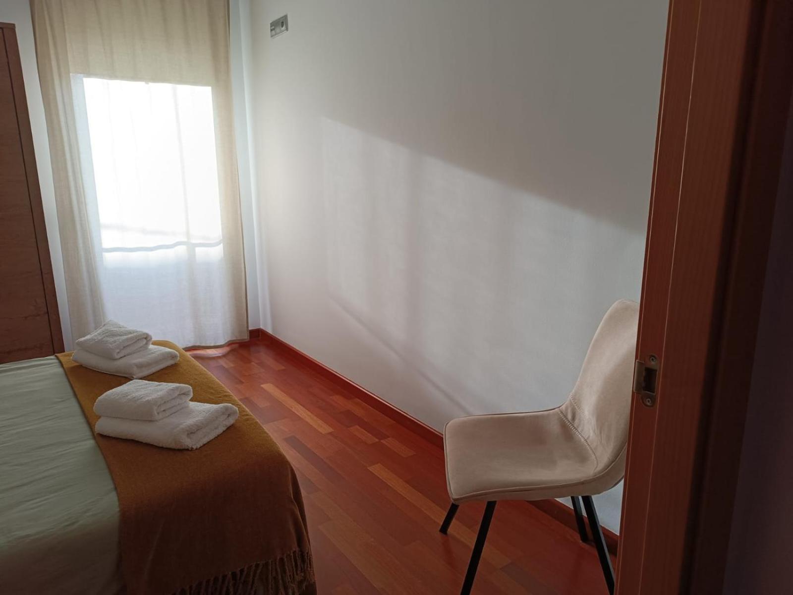 Apartamento Plaza De La Iglesia Deltebre Exteriör bild